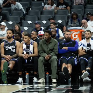 想回欧洲！瓦兰寻求买断合同 掘金正说服他留在NBA